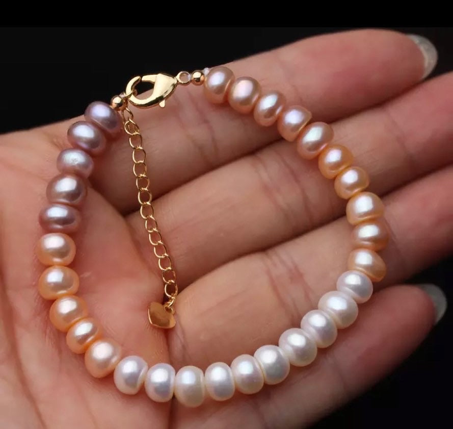 Cream Colored Faux Pearl Bracelet | Faux pearl bracelet, Pearl bracelet,  Faux pearl